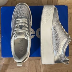 Keds Triple Kick Sky II Metallic Sneakers – Silver – Size 7 (Brand New)